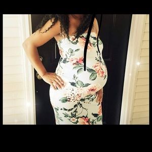Sleeveless Floral Summer Fitted Dress.